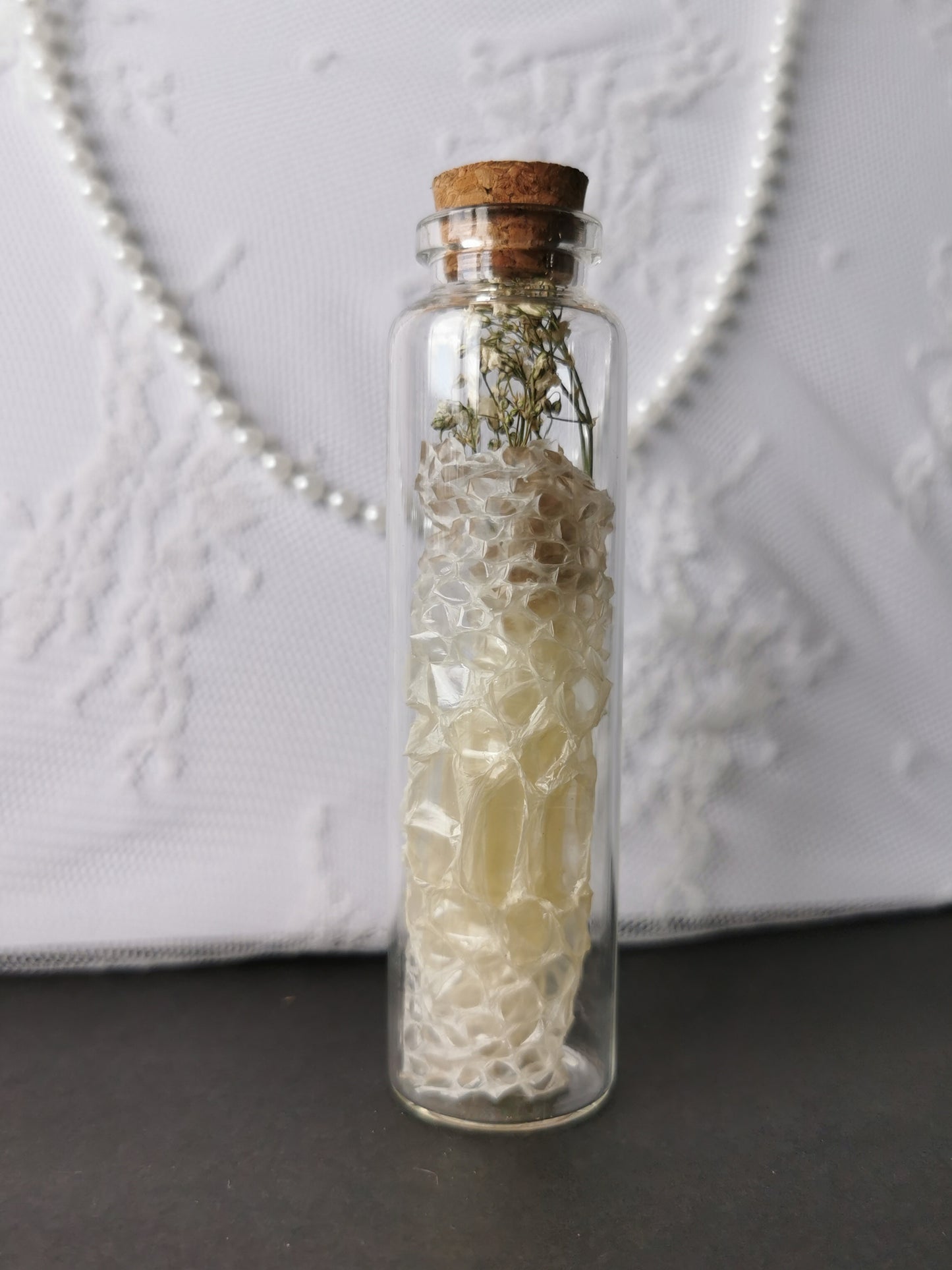 Large curiosity bottle